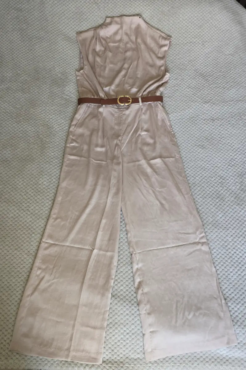 Amisu Woman's wide leg jumpsuit with belt Beige