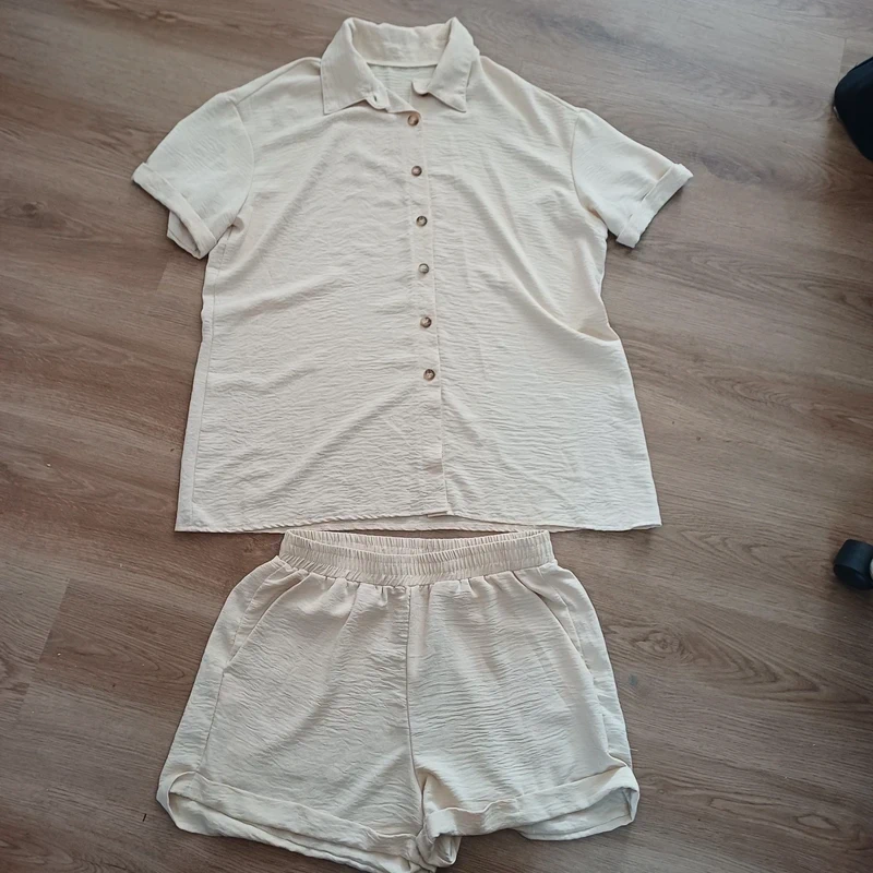 Womens Beige Plisse Co Ord Set Size L UK 14 16 Classic Summer Shirt Shorts