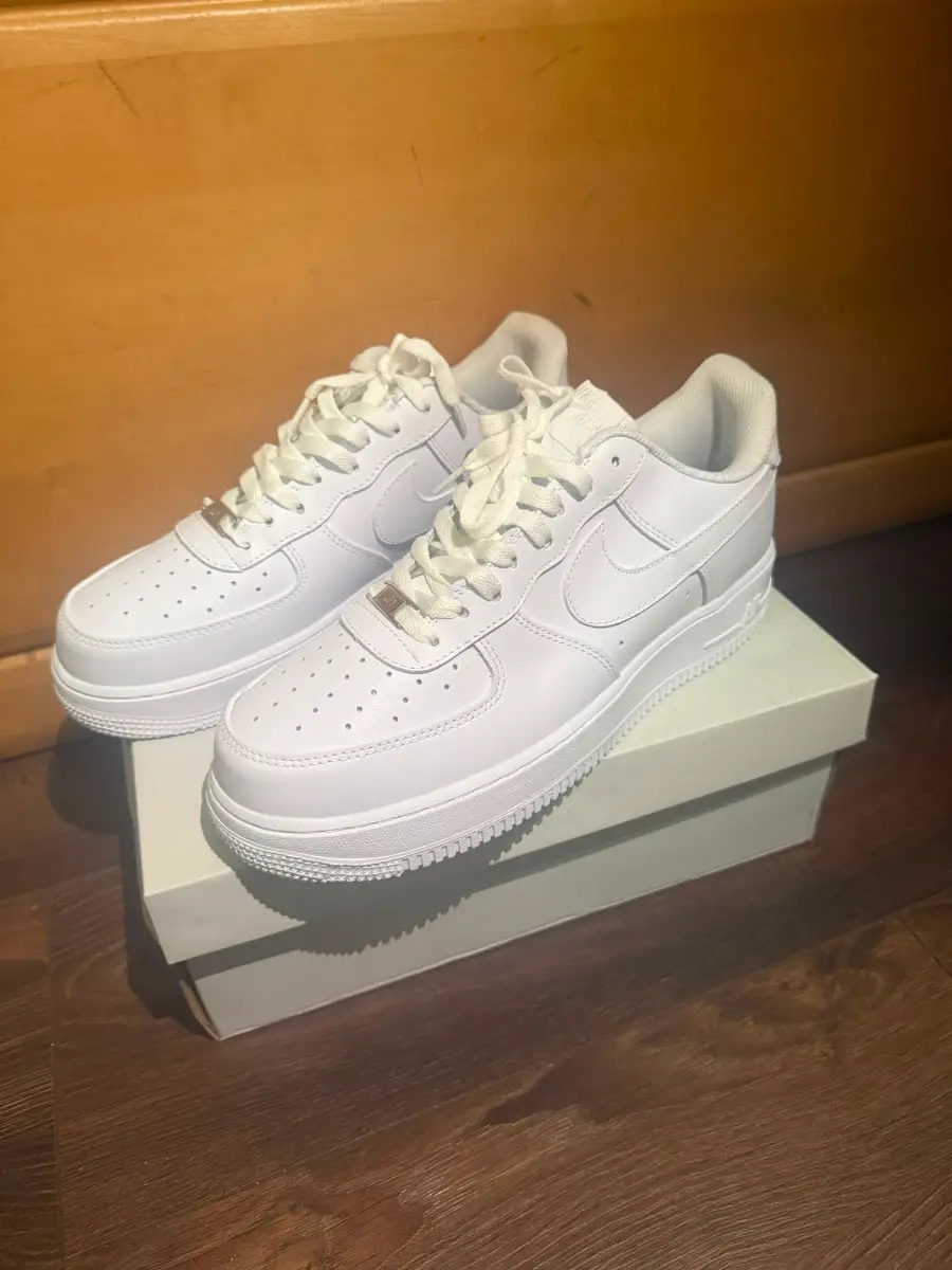 Nike airforces 1'07 white size 9uk Brand new