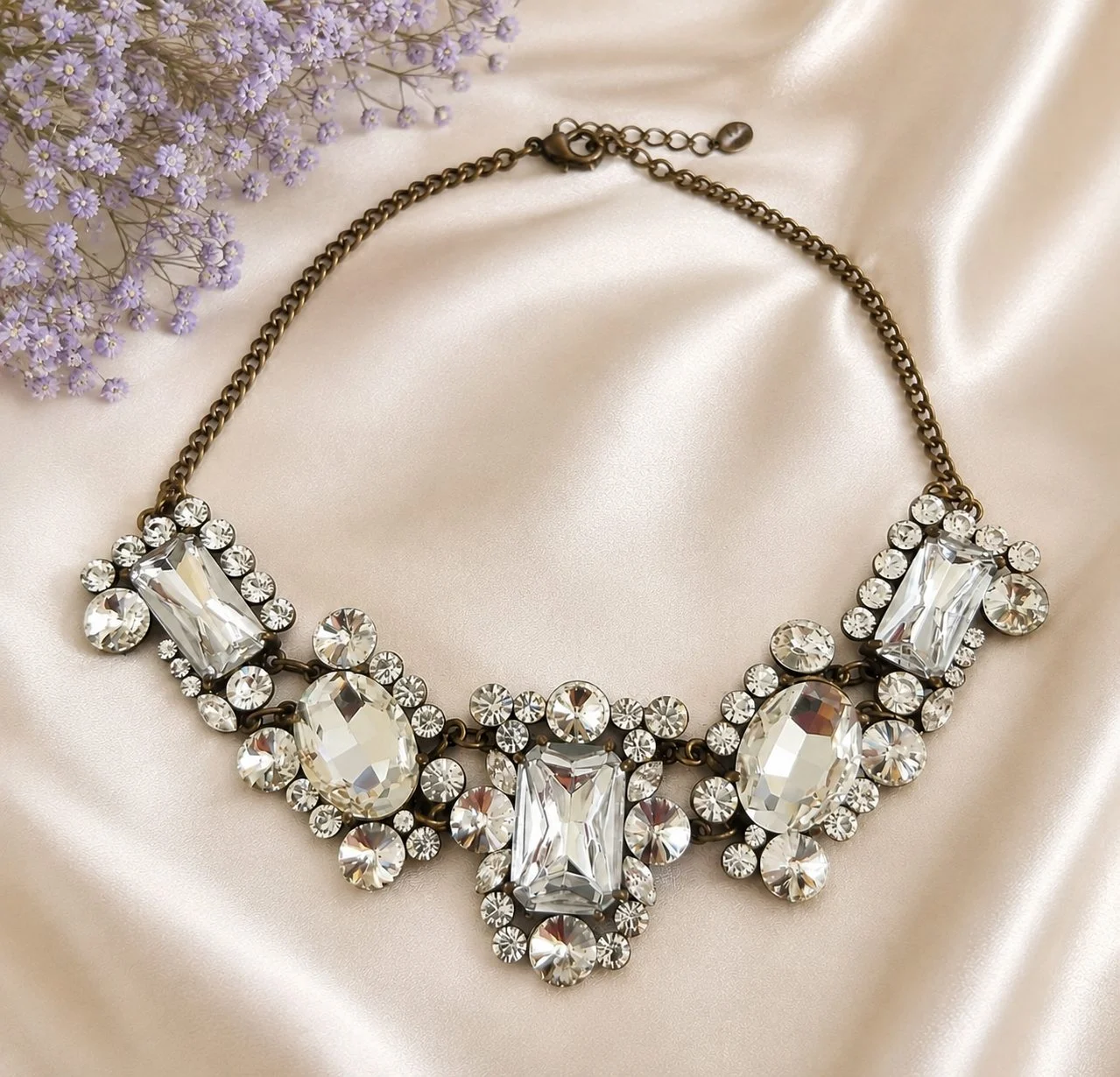 Vintage Crystal Statement Bib Necklace / Rhinestone