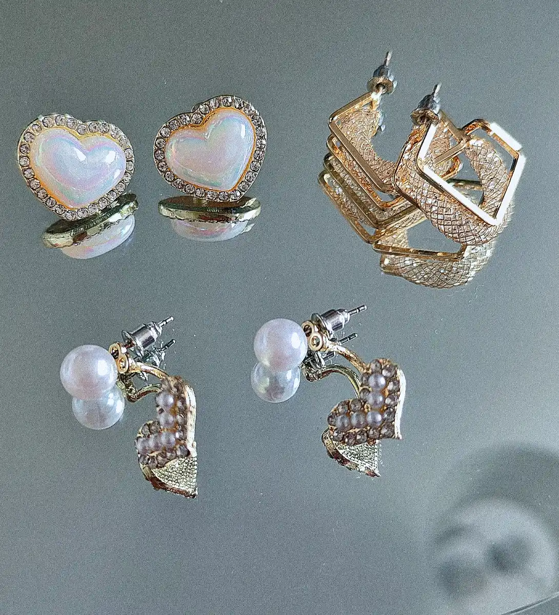 set of 3 gold earrings heart