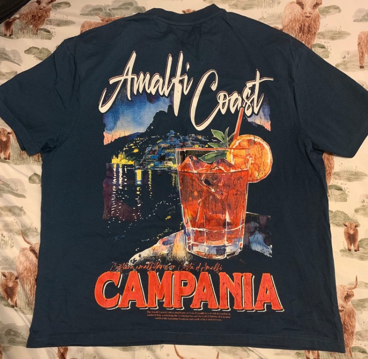 Amalfi coast t shirt size medium