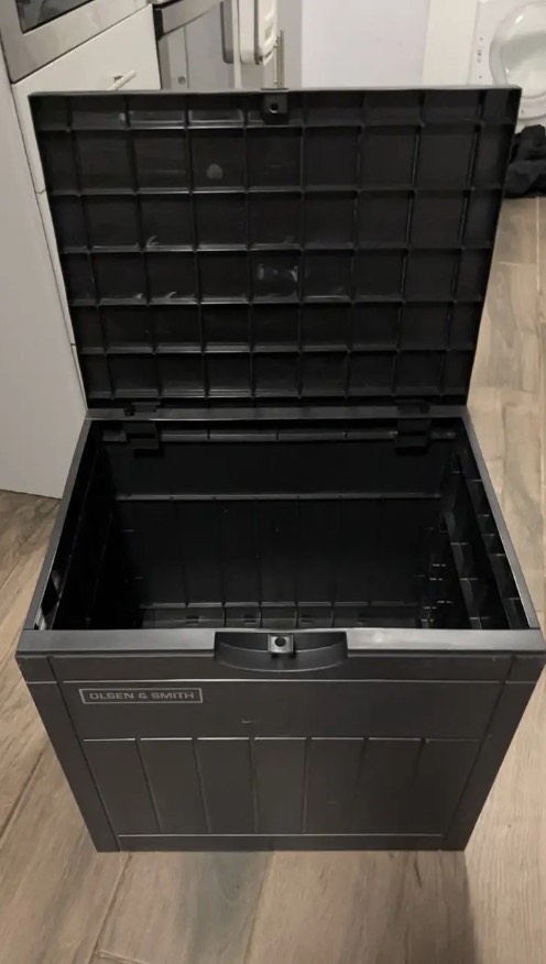 Olsen and smith outdoor garden storage box
