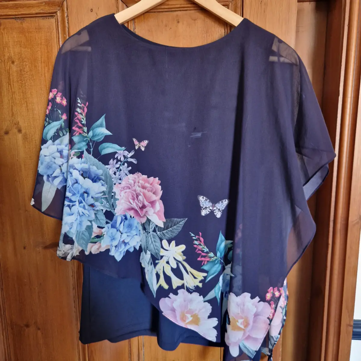 Lipsy London Overlay Blouse UK 14 Navy Floral Butterfly Chiffon Cape Top Occasion