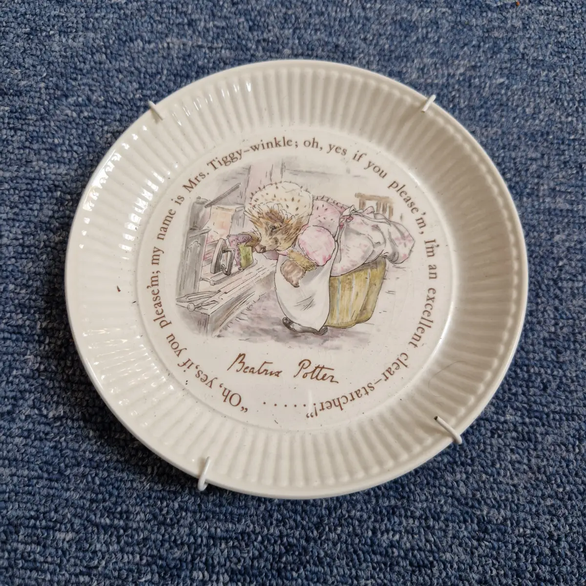 Wedgwood Beatrix Potter Mrs Tiggy-Winkle Collector Wall Plate Etruria Barlaston Made in England