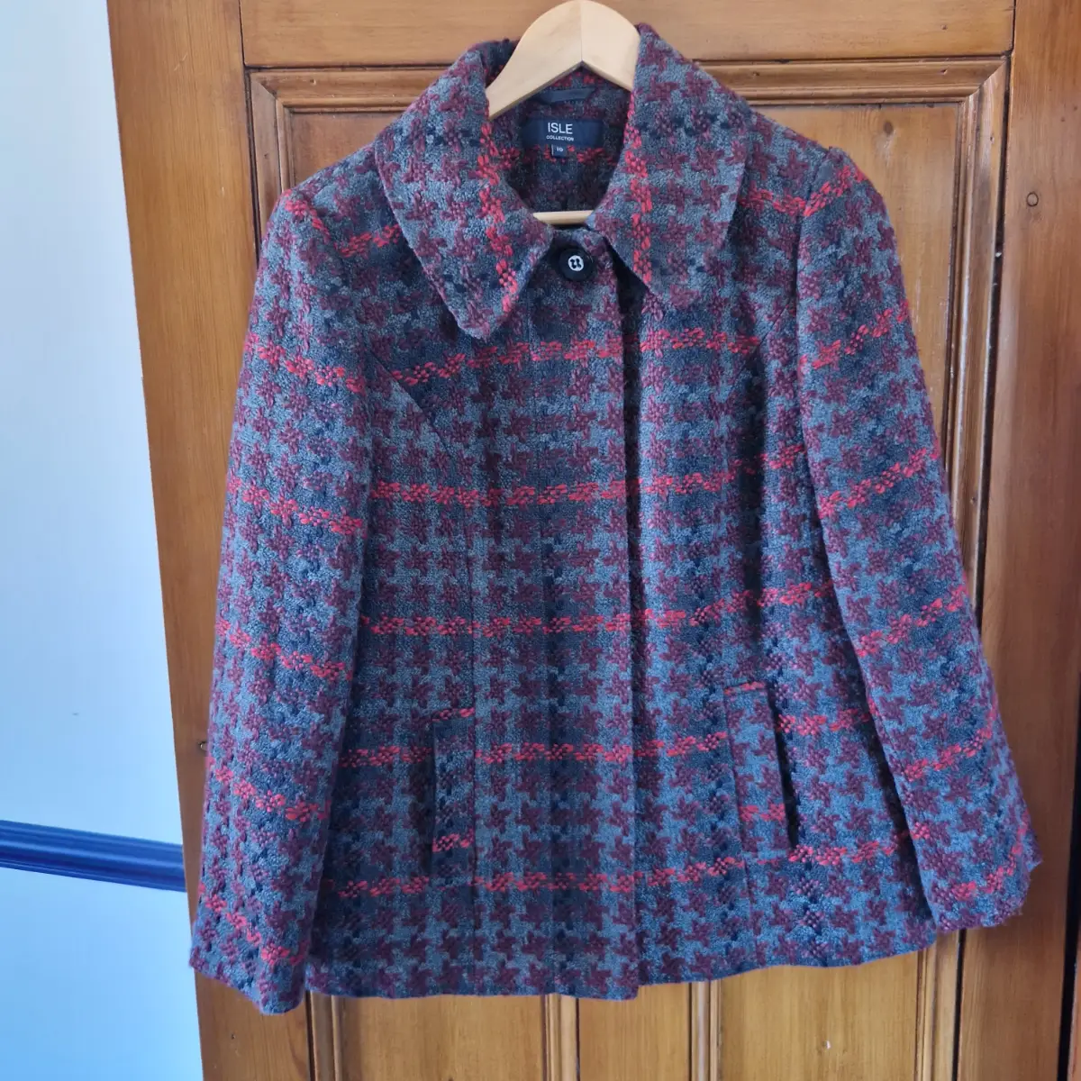 Isle Collection Jacket UK 10 Grey Burgundy Houndstooth Checked Smart Coat