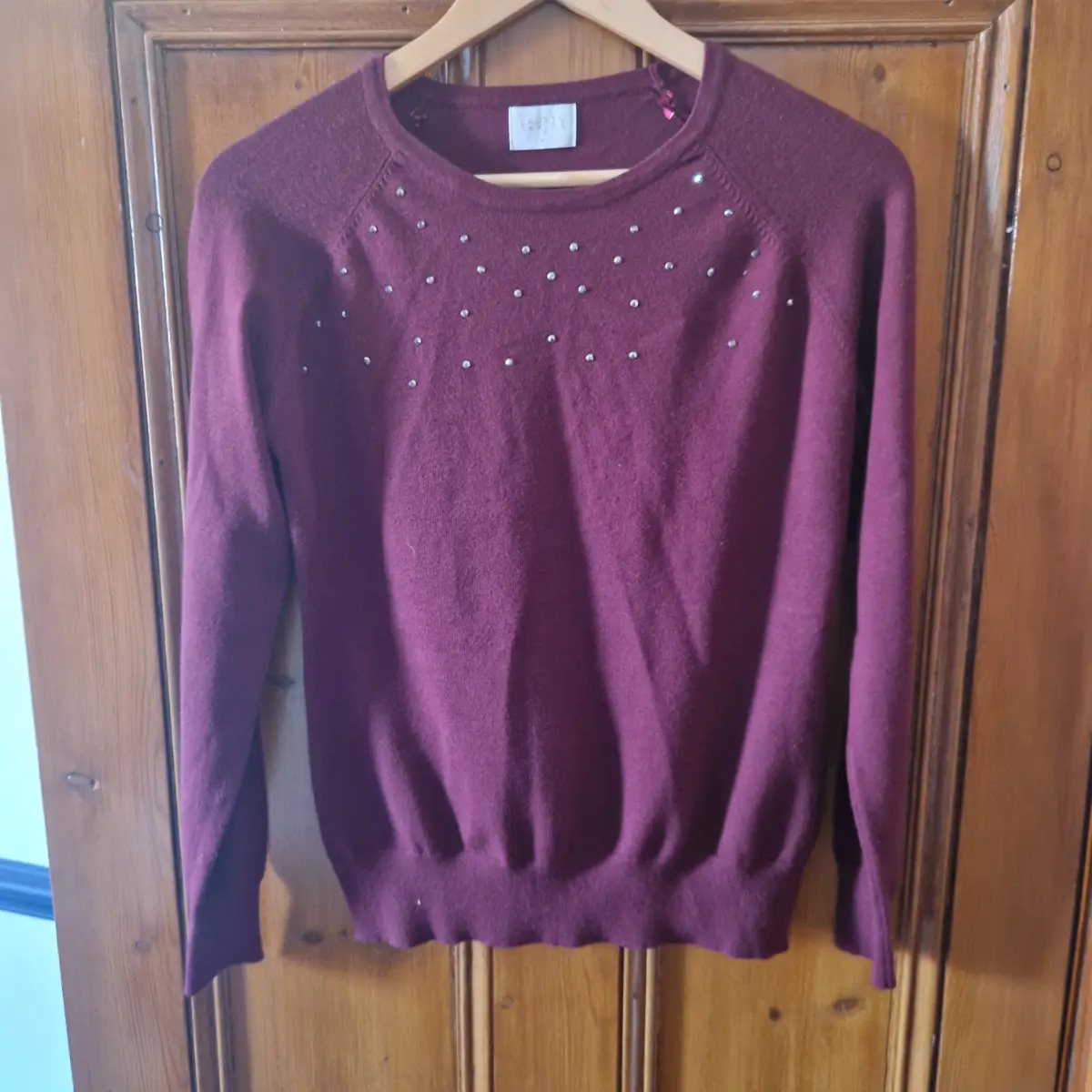 Lauren Taylor Jumper Size M Burgundy Embellished Soft Knit Pearl Y2K