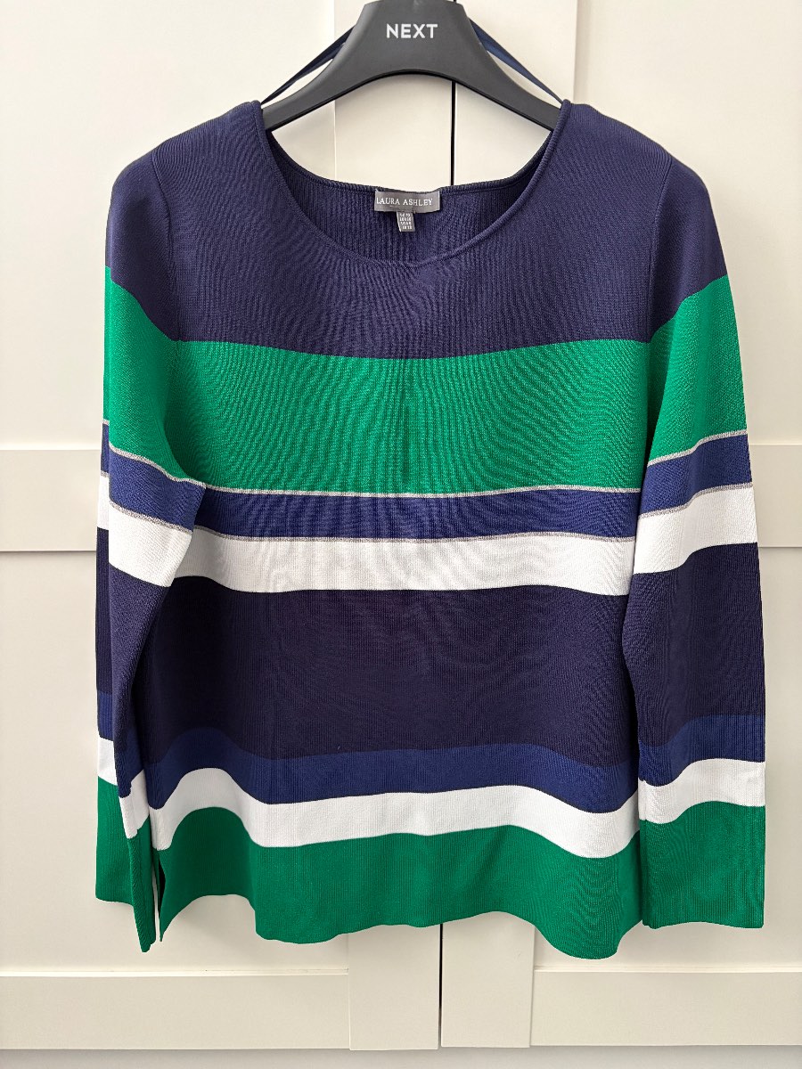 Lovely 💙 Laura Ashley Navy Blue & Green Color-Block Striped Sweater Size 10 💚