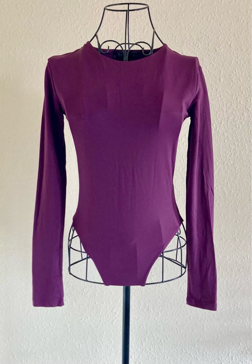 Zara Plum Purple Crewneck Long Sleeve Bodysuit Size M Basic Clean Girl Aesthetic Layering