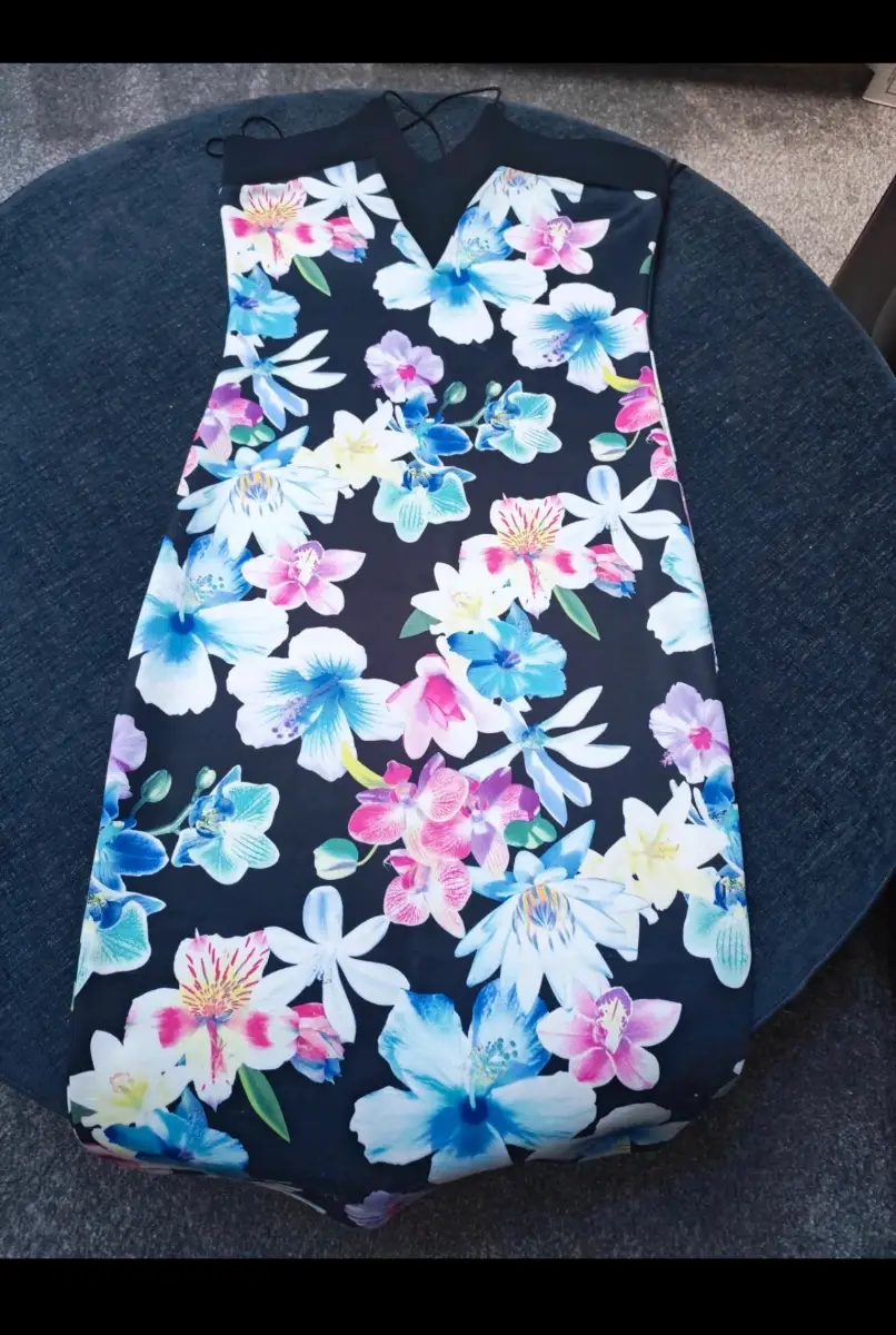 Womens floral sleeveless dress