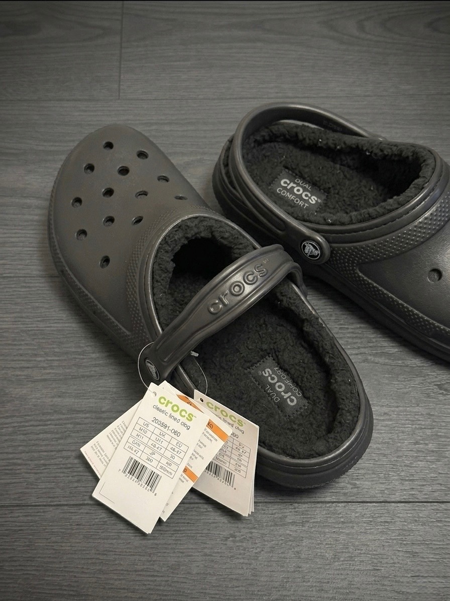 Crocs Size 11
