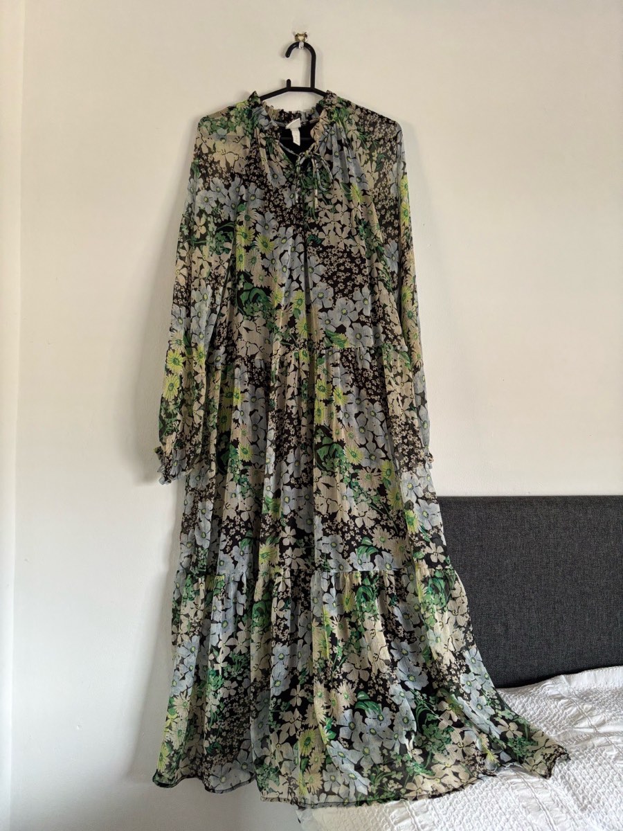 H&M summer floral dress - size small