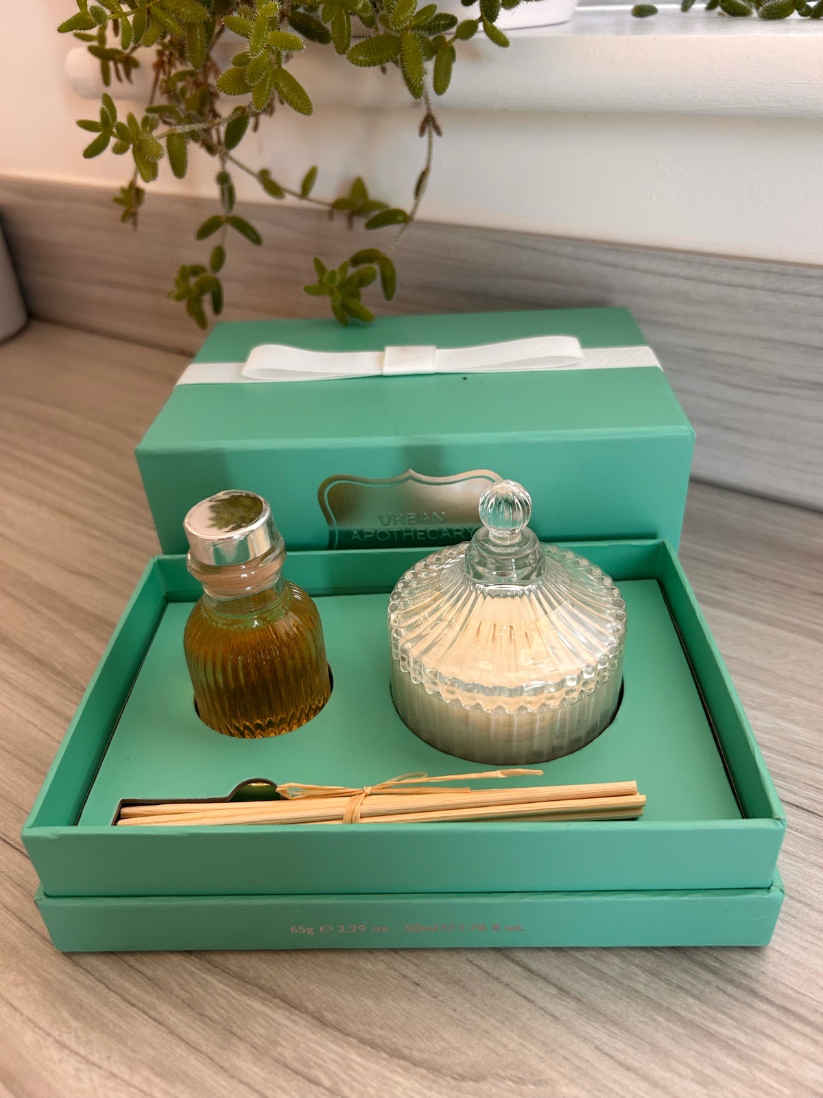 Urban Apothecary gift set peony rose ribbed glass lidded candle and diffuser