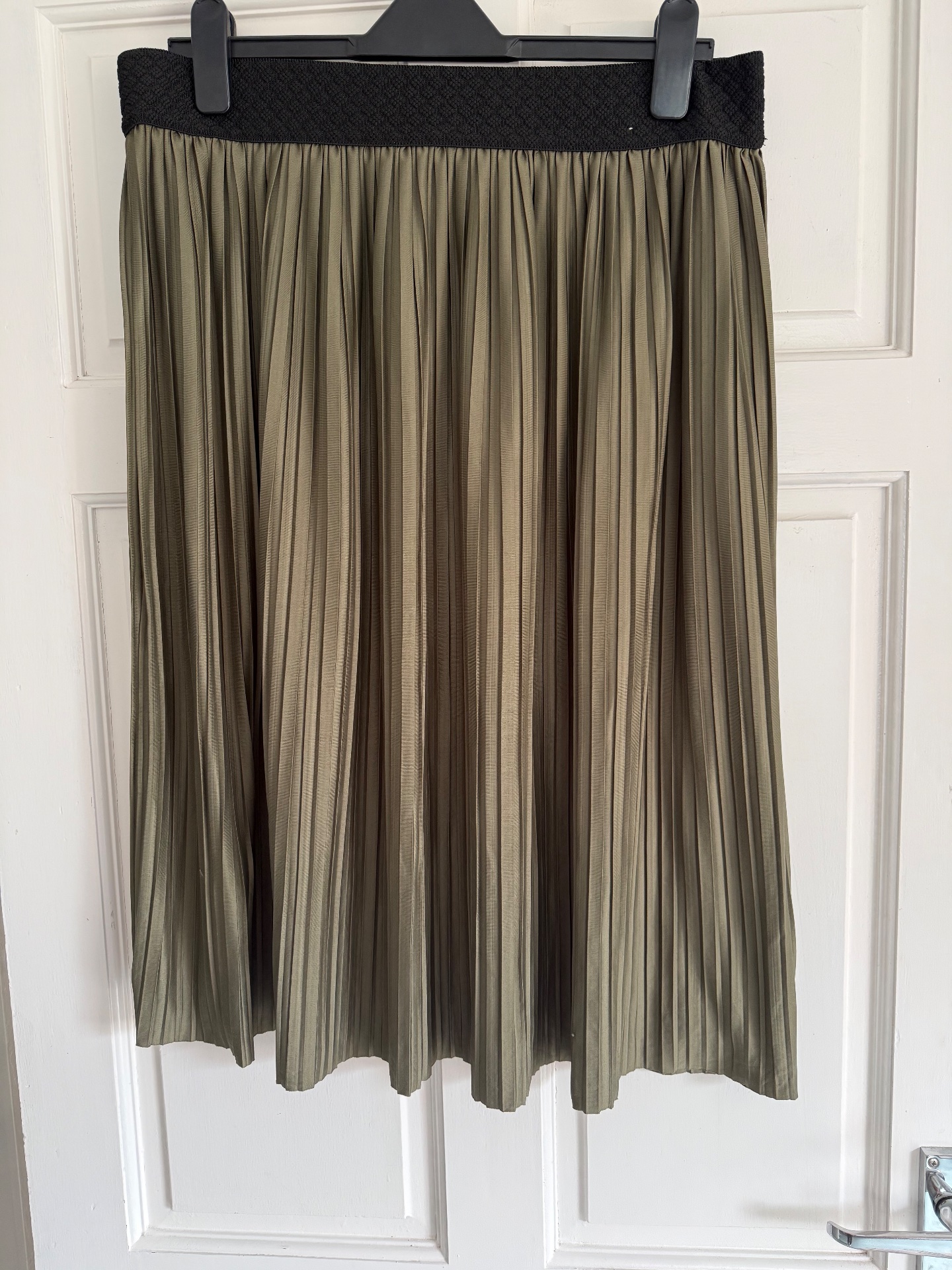 TU Pleated Midi Skirt Size 14