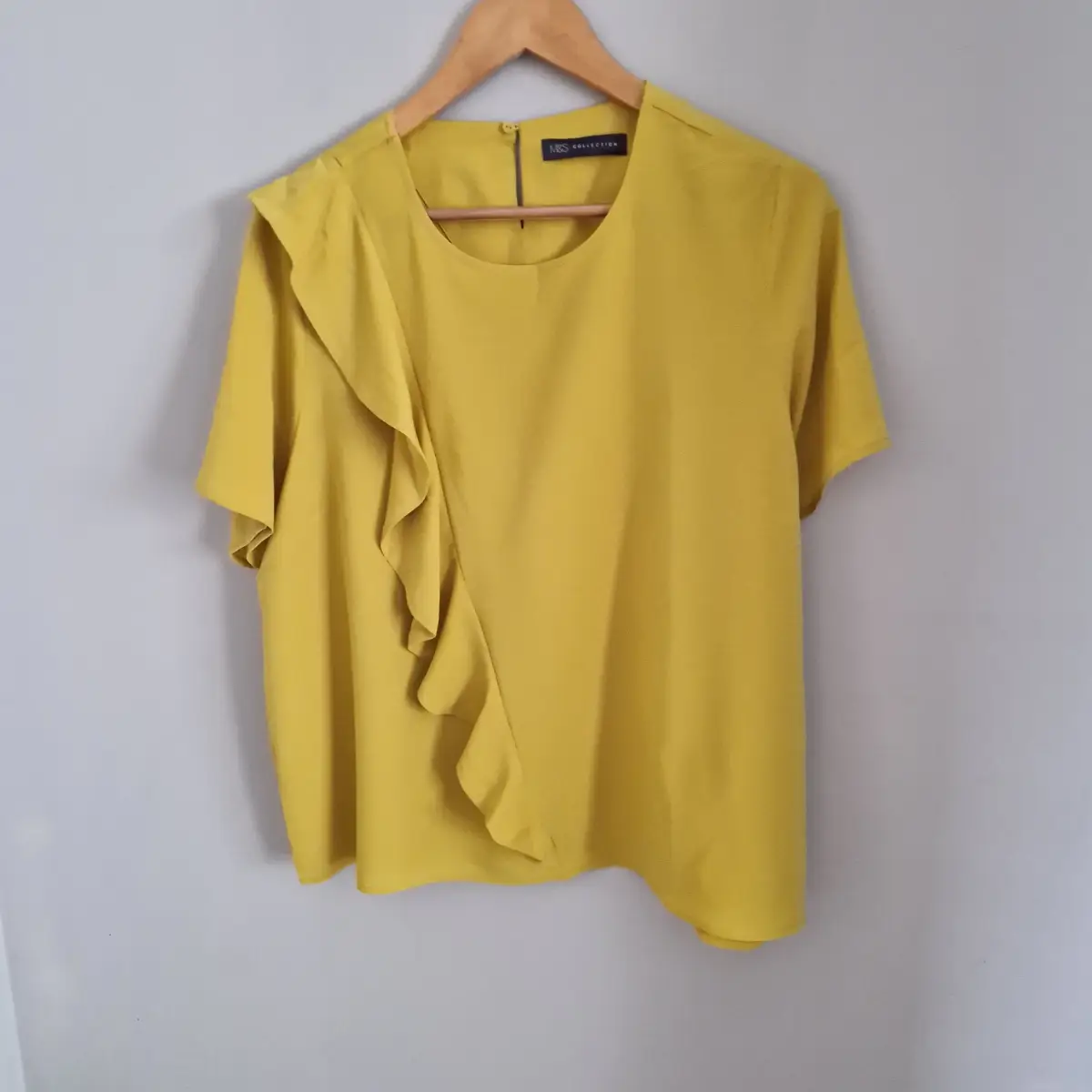 M&S mustard yellow short sleeve top size uk 18