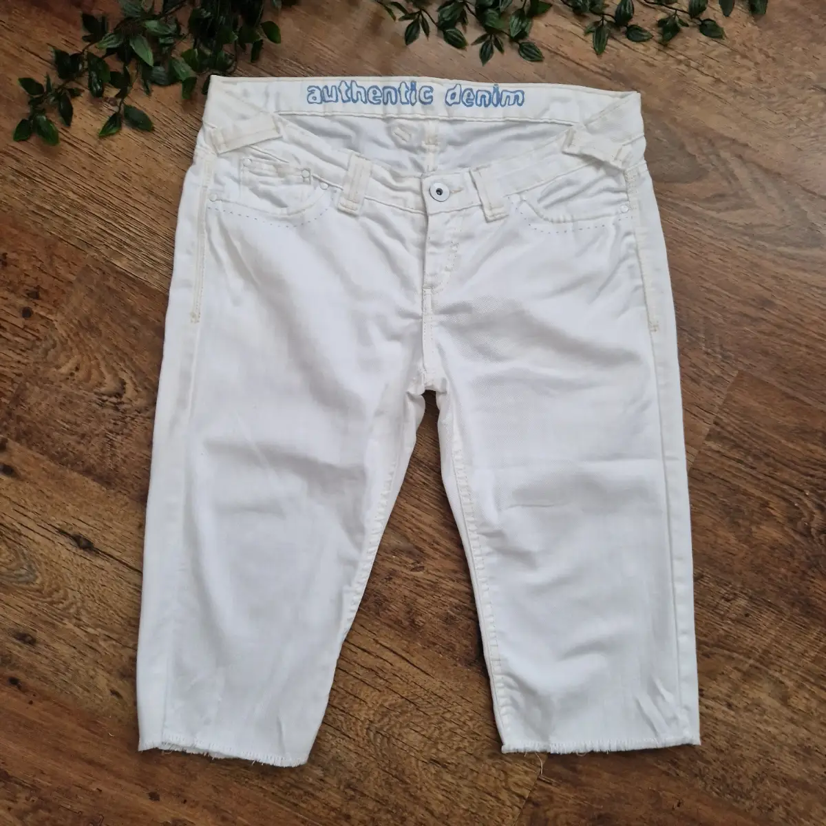 M&S white y2k style capri trousers size uk 12