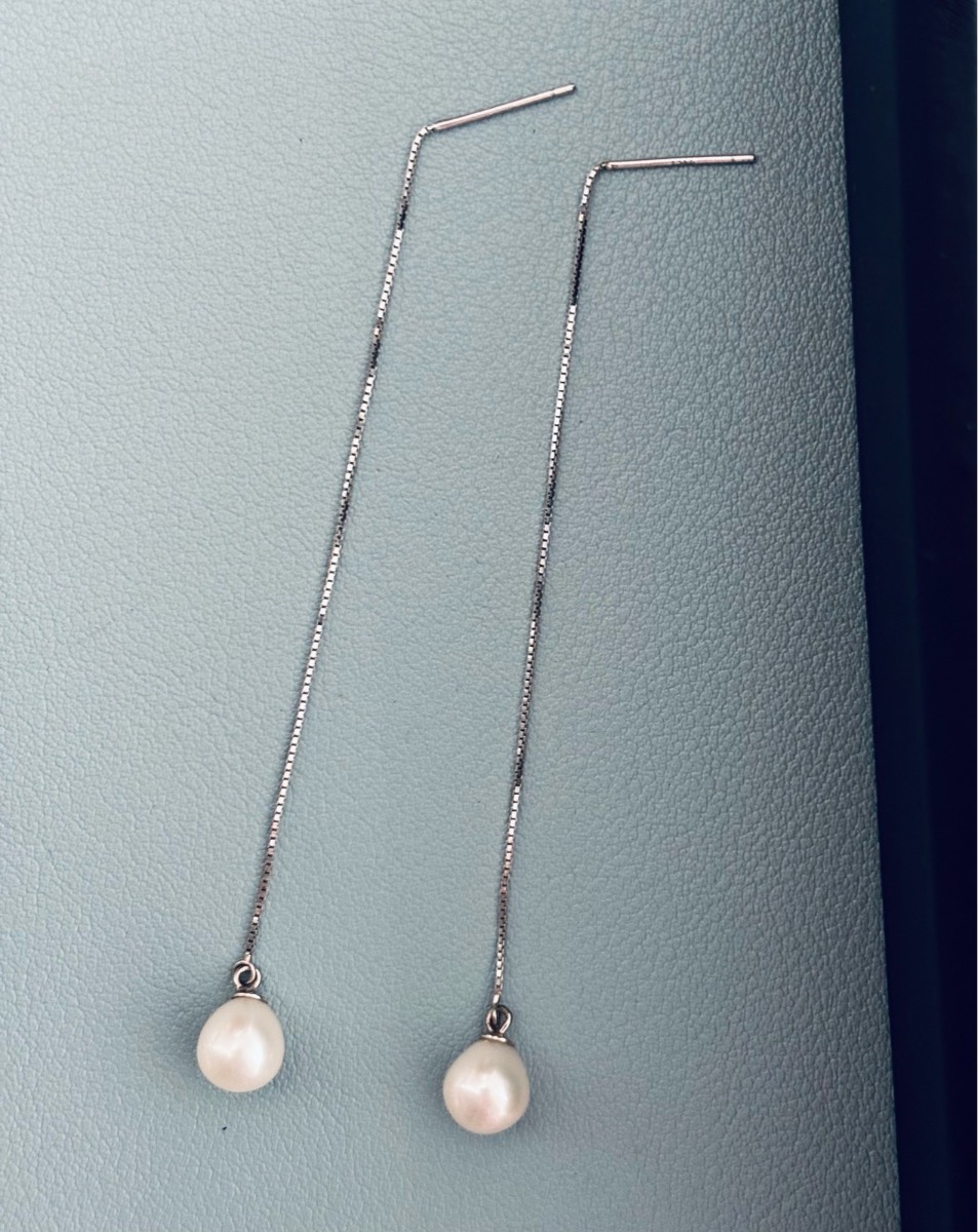 Freshwater pearl threader earrings