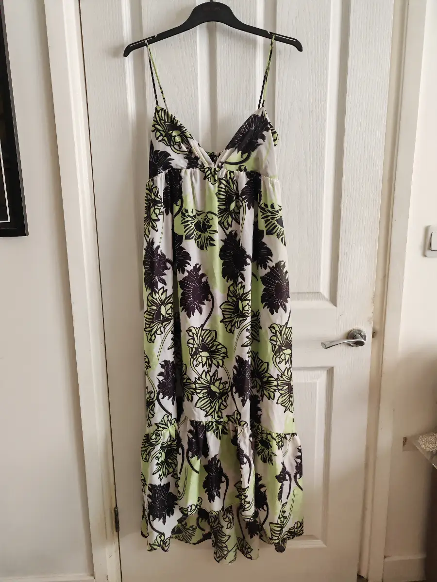 Beautiful star by julien McDonald summer long dress size 12
