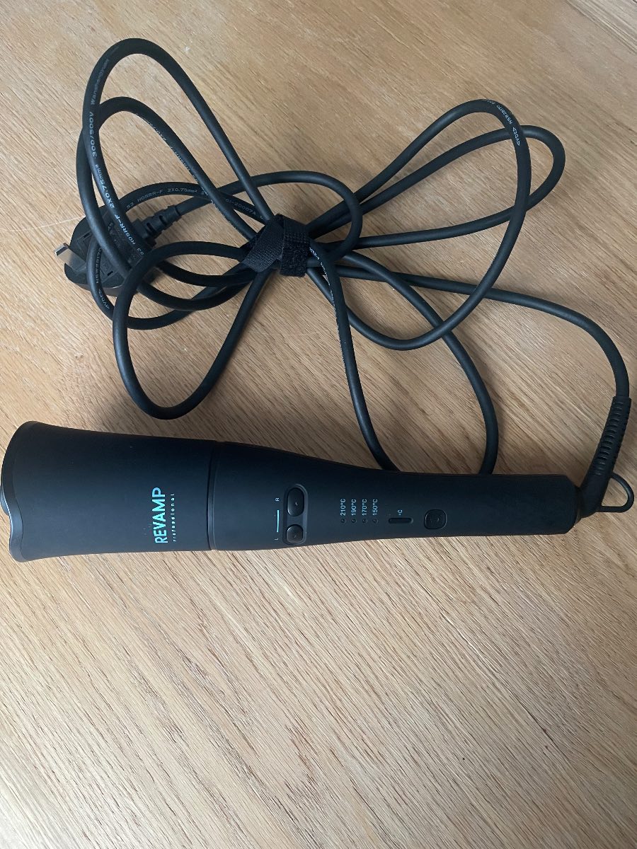 Revamp Progloss Hollywood Curl Automatic Rotating Hair Curler