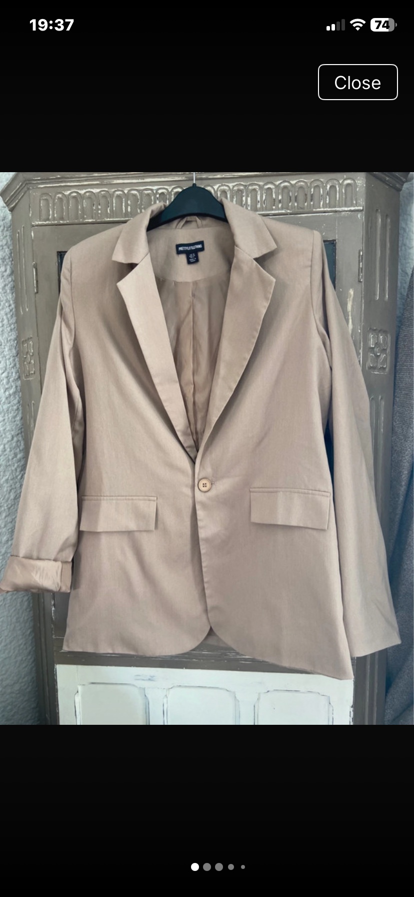 Prettylittlething beige blazer size 10