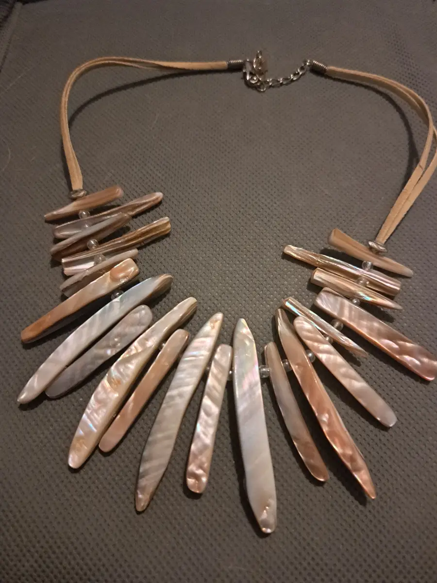 Shell vintage necklace
