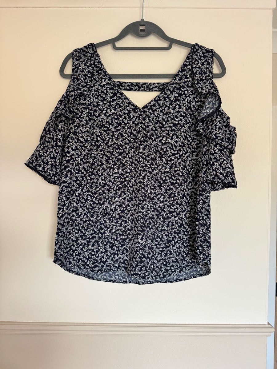Next woman’s floral top cut out sleeves size 10