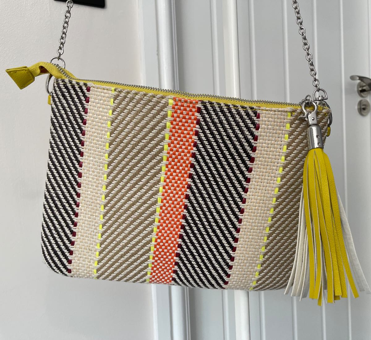 Woven Stripe Neon Tassel Crossbody Bag Chain Strap Clutch Shoulder Handbag Boho Festival Bag