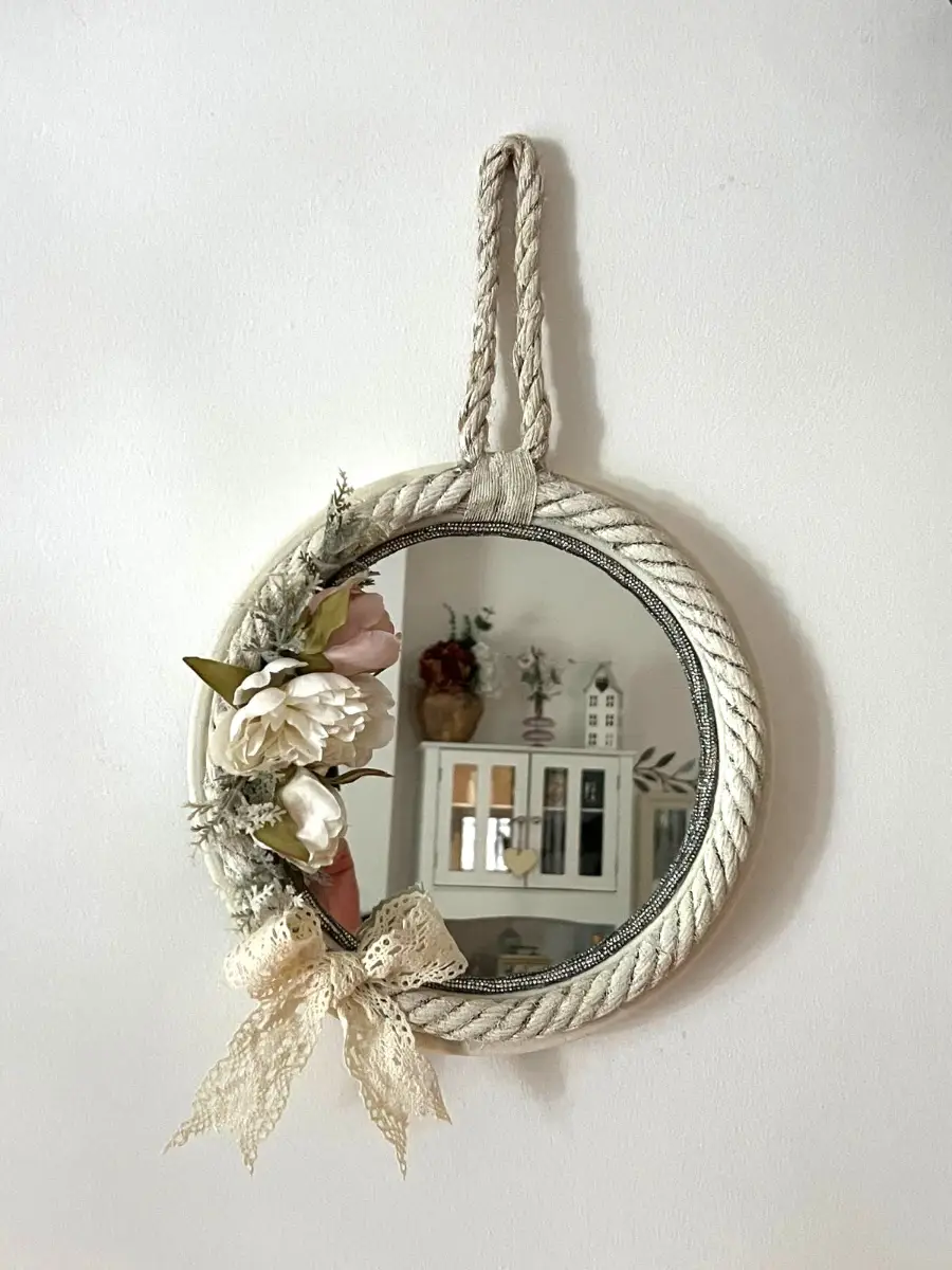 Round Bohemian Style Mirror Distinctive Cream Twisted Rope Frame Floral.
