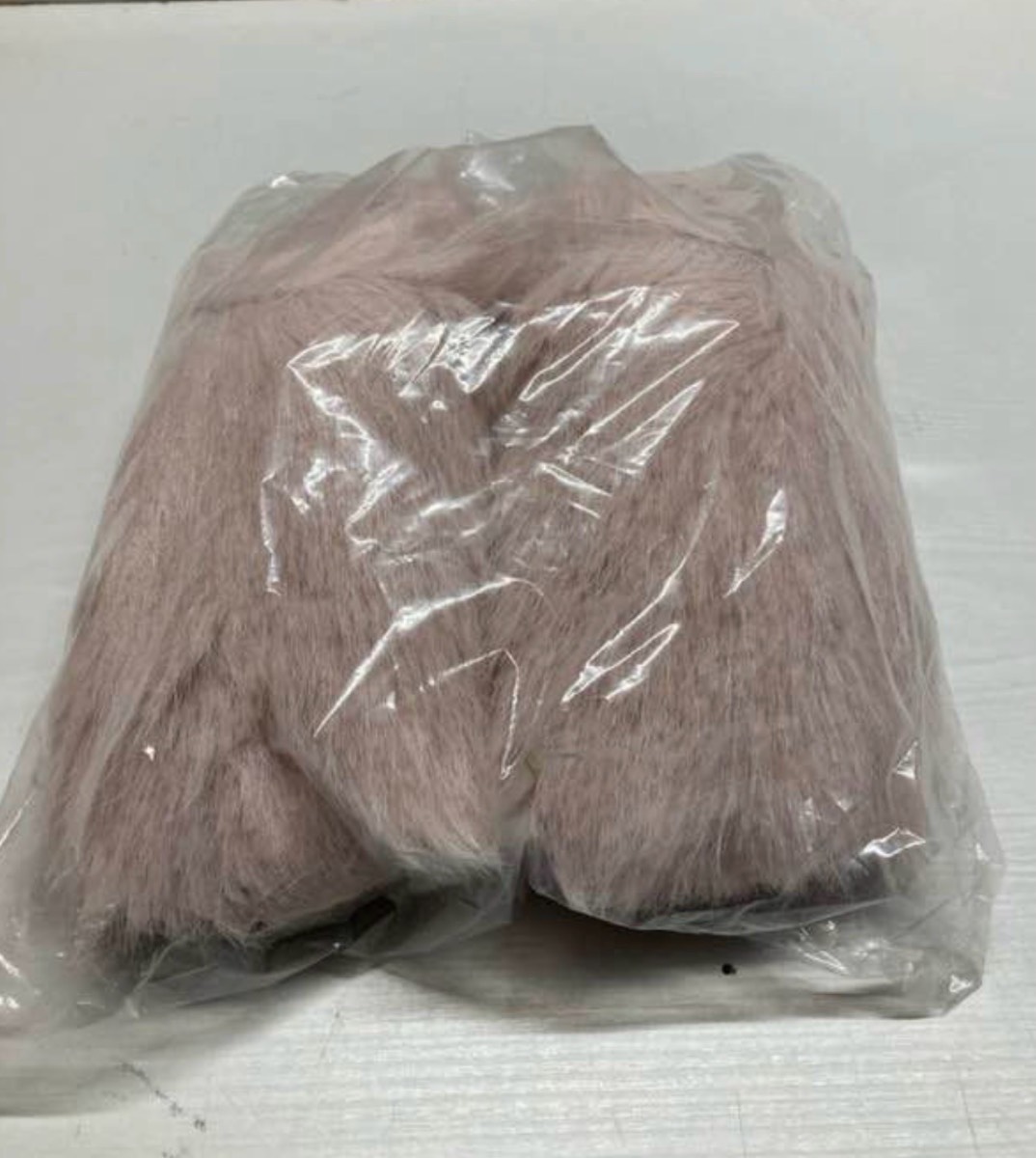 Urban outfitters slippers size medium