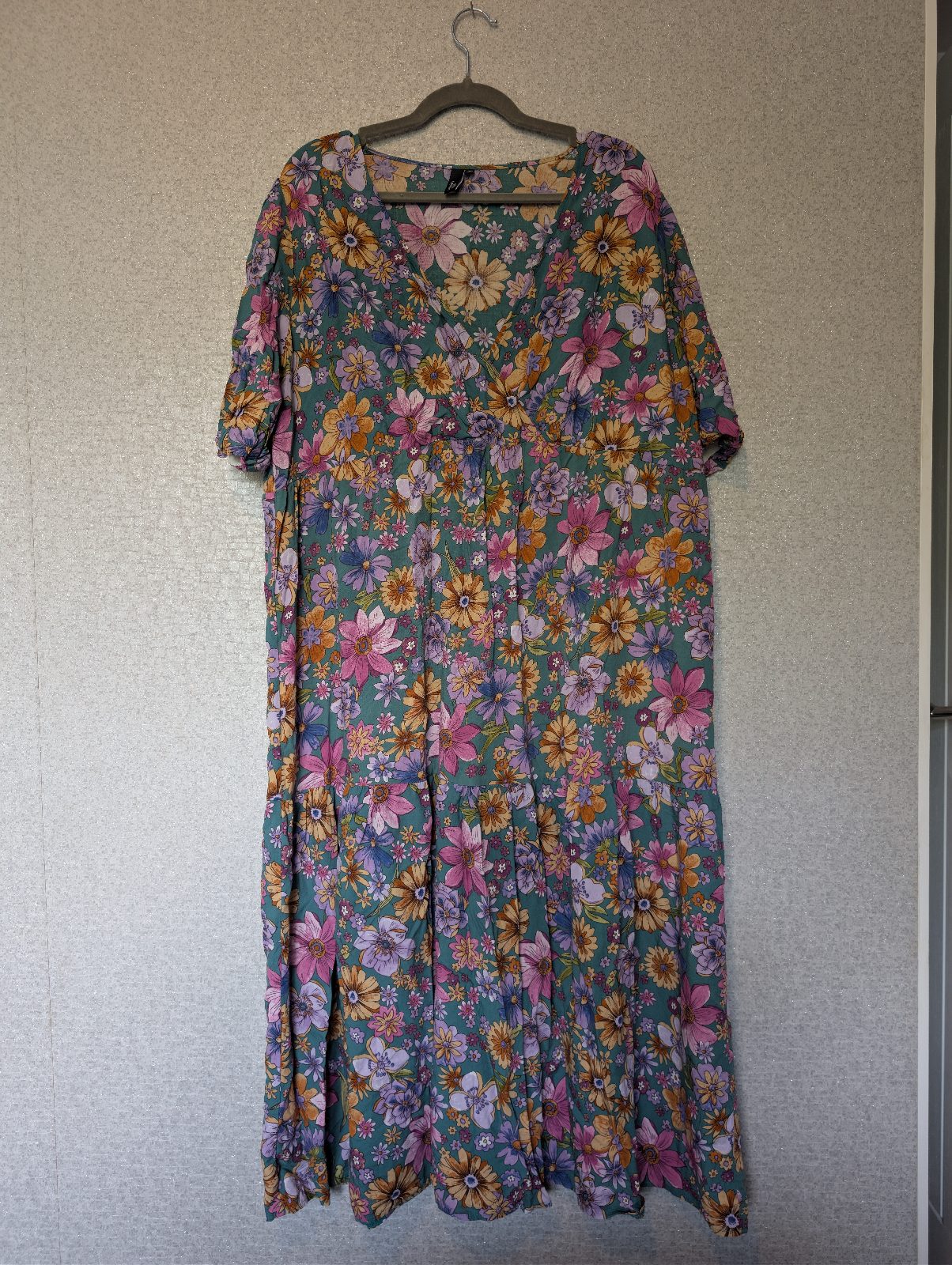 Nobody's Child bubble sleeve floral print dress in multicolour