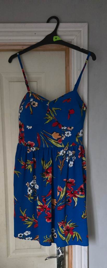 NEW LOOK, womens Gorgeous summer dress, size 14, excellent condition