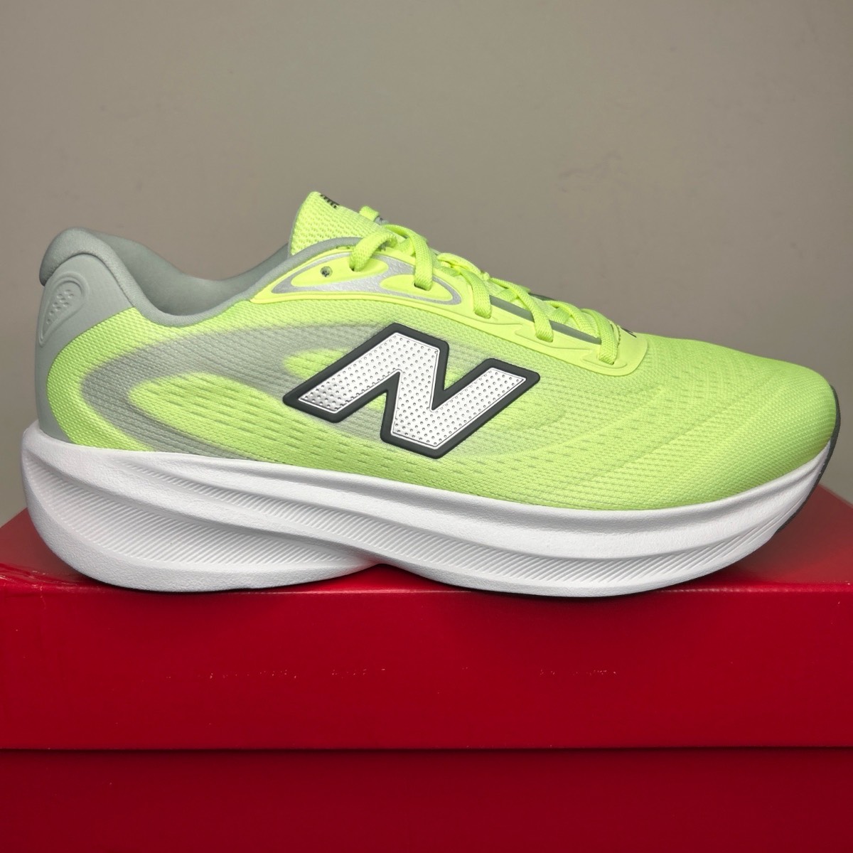 New Balance Fresh Foam 680v9 Men's Running,Gym,Hyrox Shoes - SS26 Size 7.5 UK  After Glow, Grey  M68