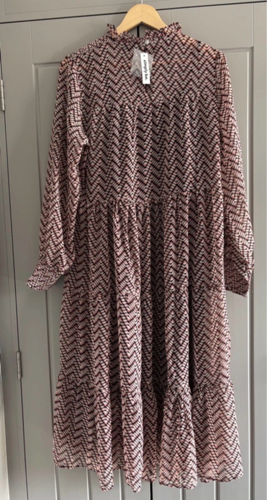 Simply Be Maxi Dress Ladies Size 14 Zigzag Boho Hippie Black Pink White BNWT