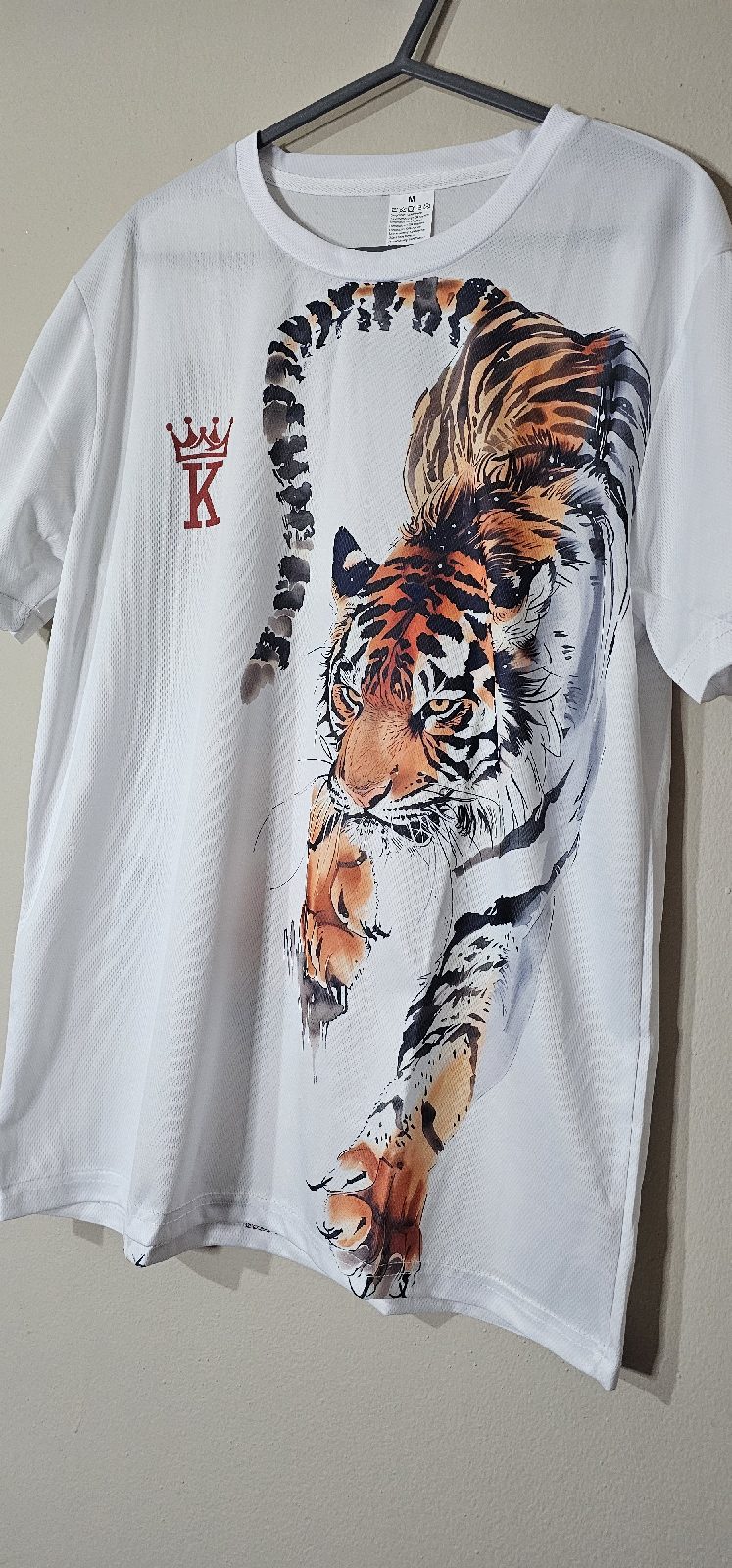 Tiger art with K white T-shirt size Medium