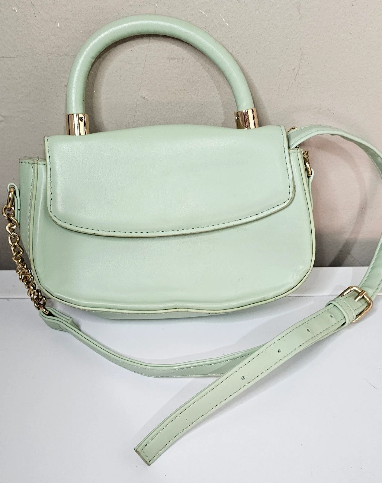 Primark pastel green handbag with shoulder strap