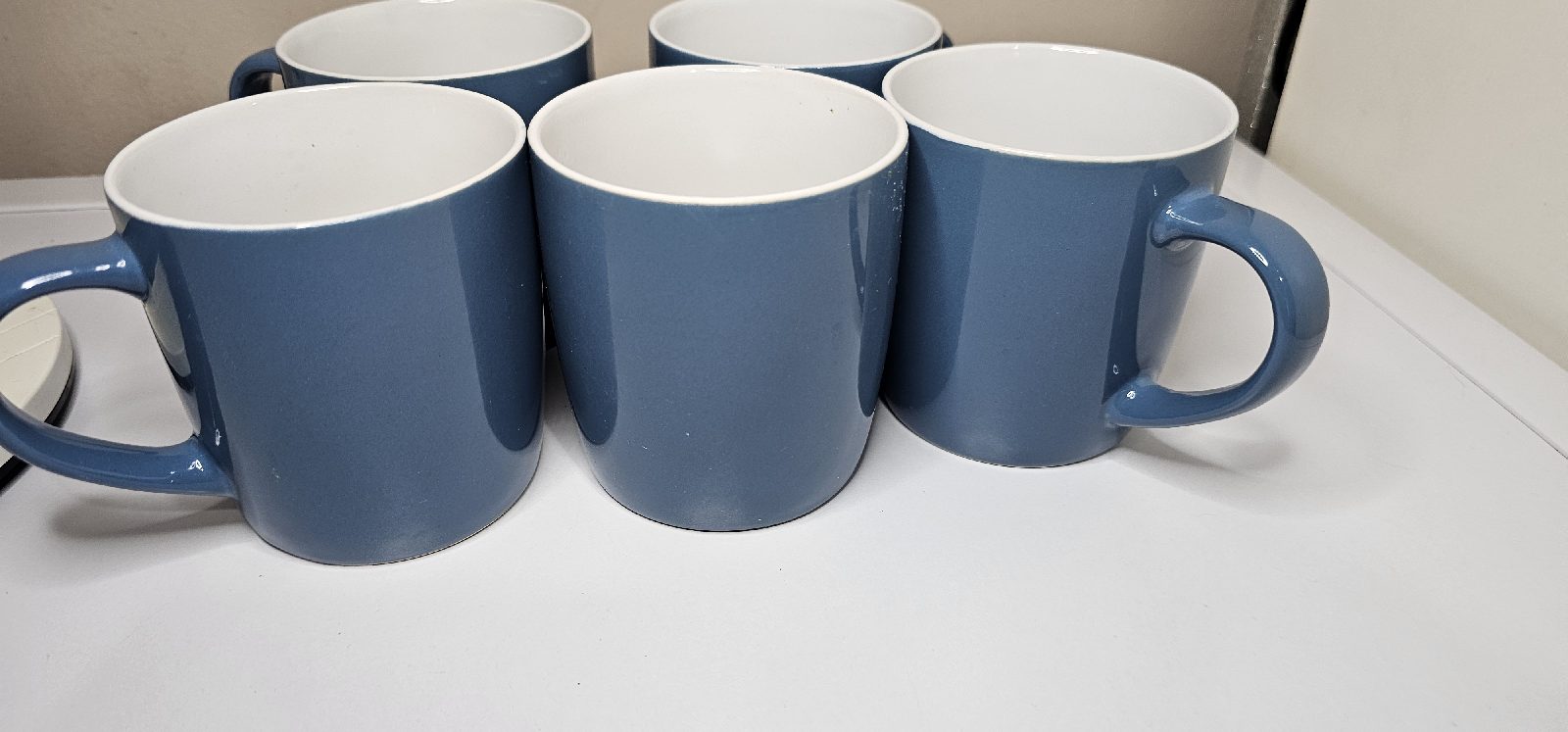 5 Blue Mugs excellent condition