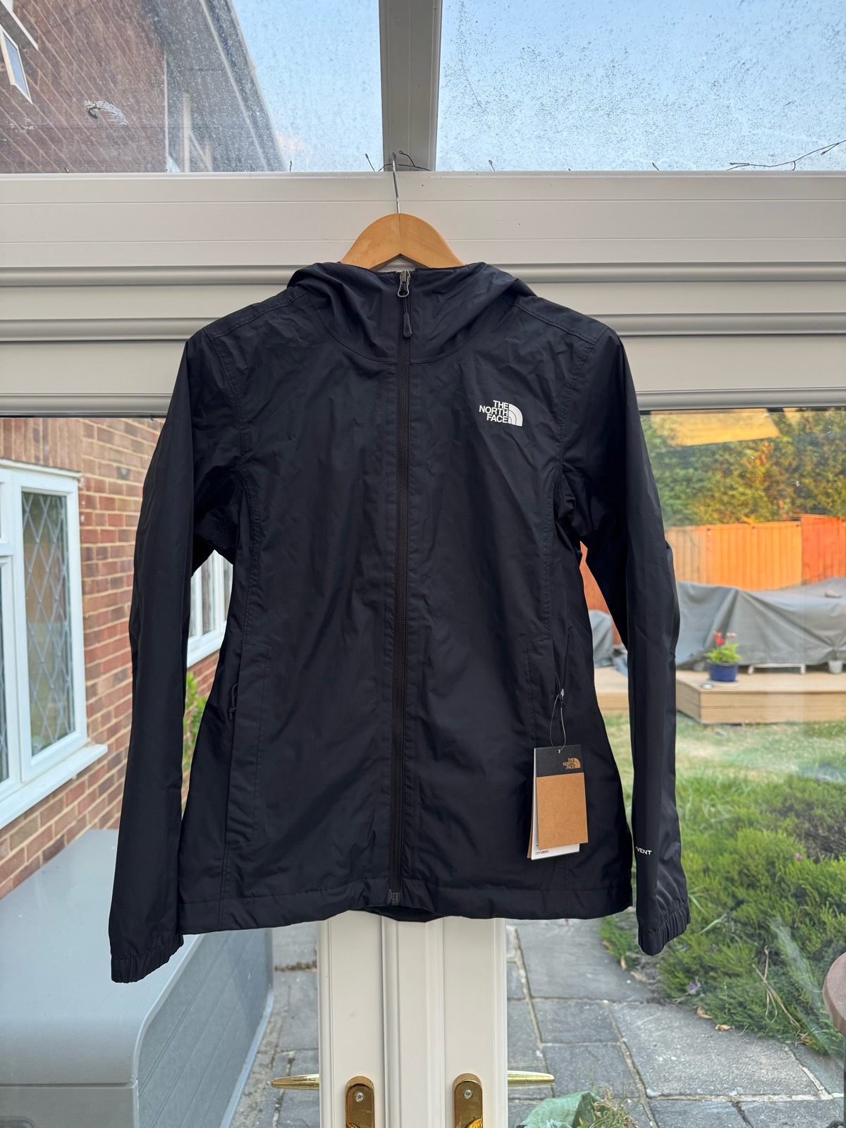 BNWT Women’s The North Face Peak Packable Jacket Waterproof Windproof Black S
