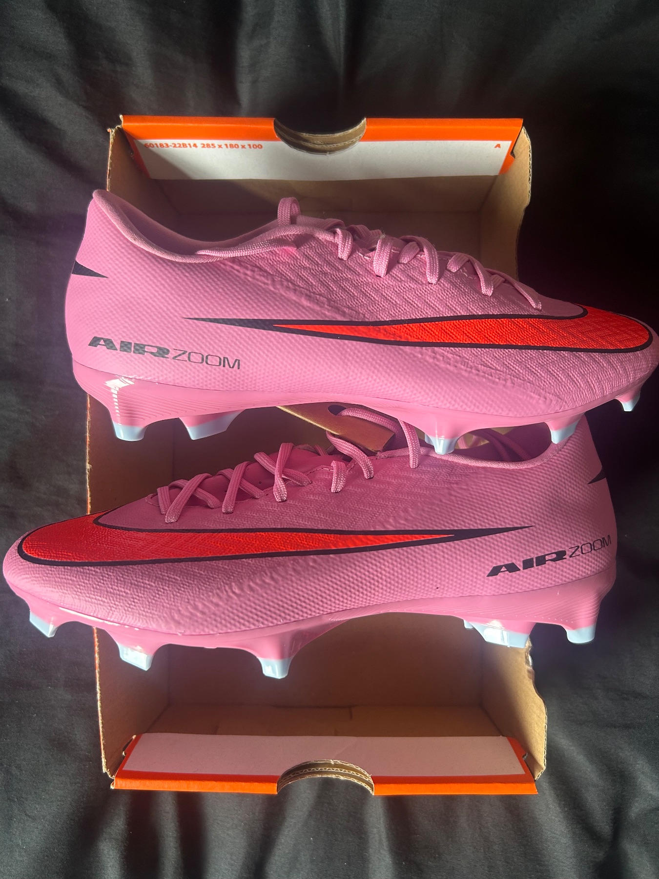 Brand New Nike Junior Mercurial Zoom Vapor 16 Academy football boots size uk 5.5