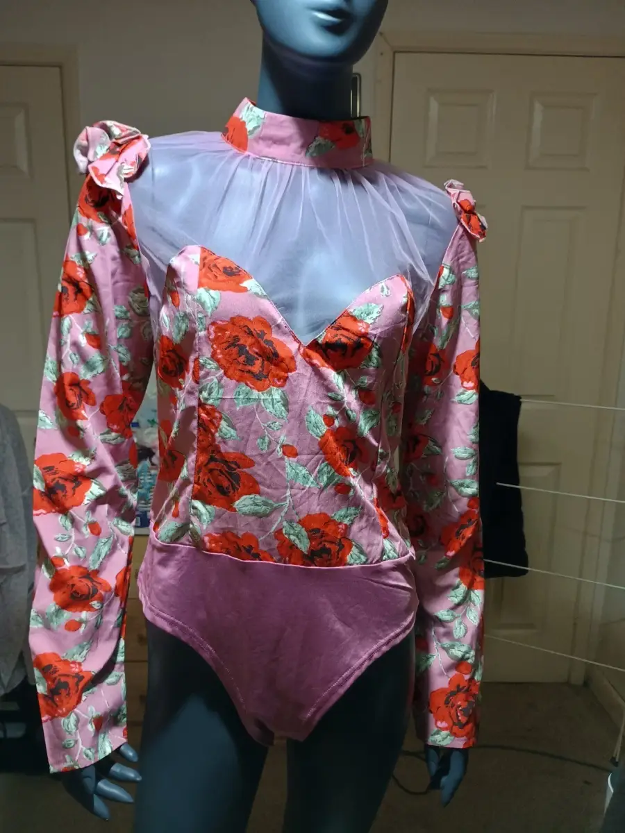 Pretty Little Thing Bodysuit Size 12 nwt