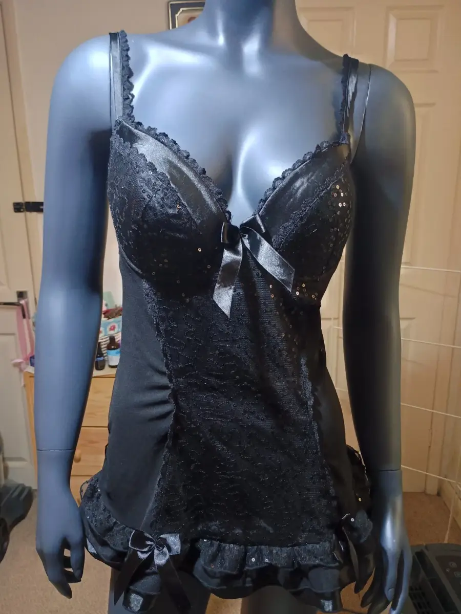 Lovely Black Sequinned dress/nightdress Size 36c