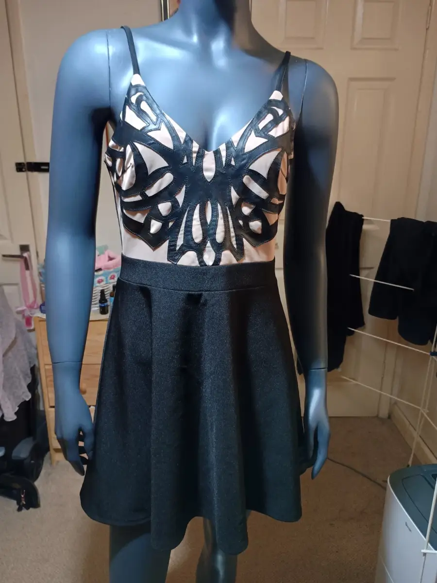 lipsy skater dress size 8-10