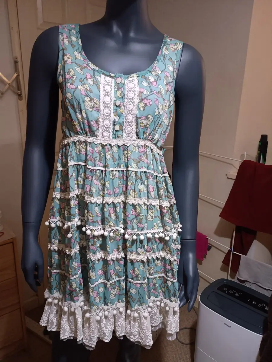 Nice Floral Dress Size 8-10 From Yumi