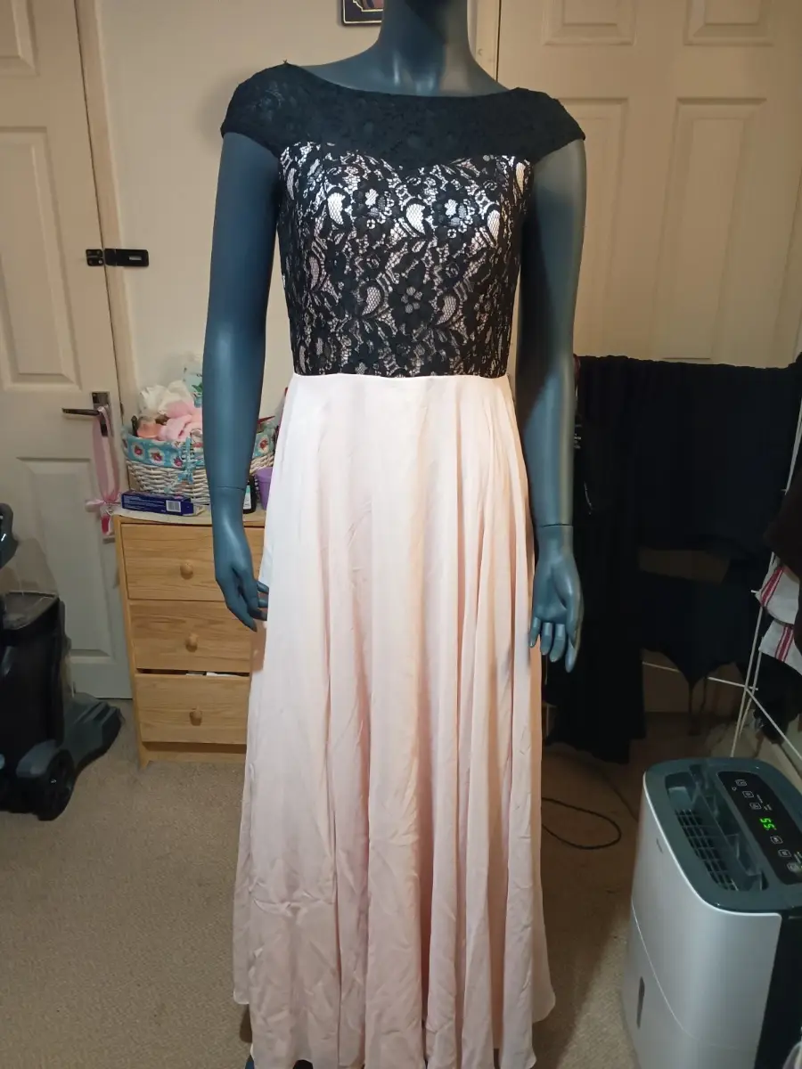 lovely long dress/gown size 12