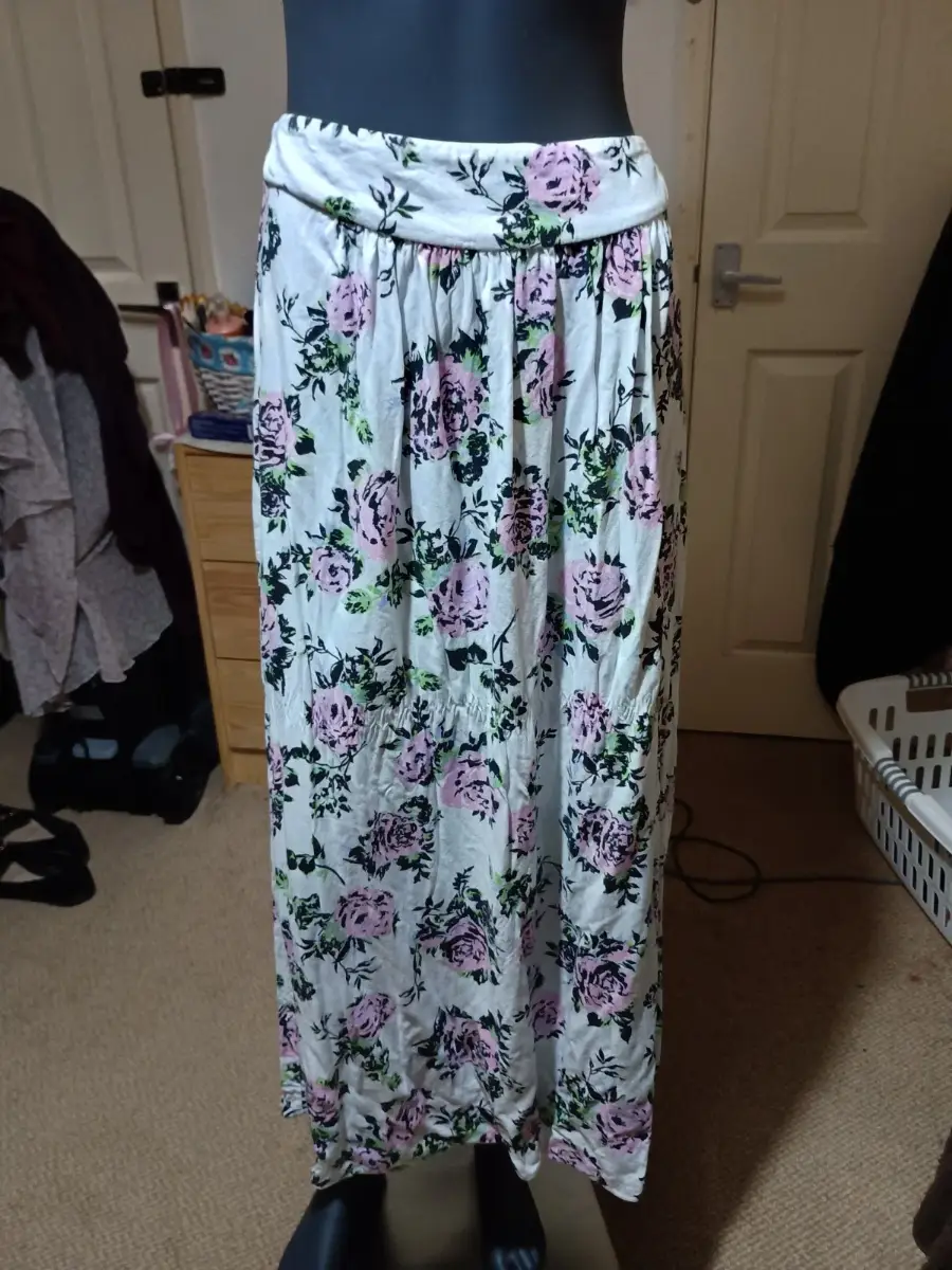 pretty floral maxi skirt size 12 dorothy perkins