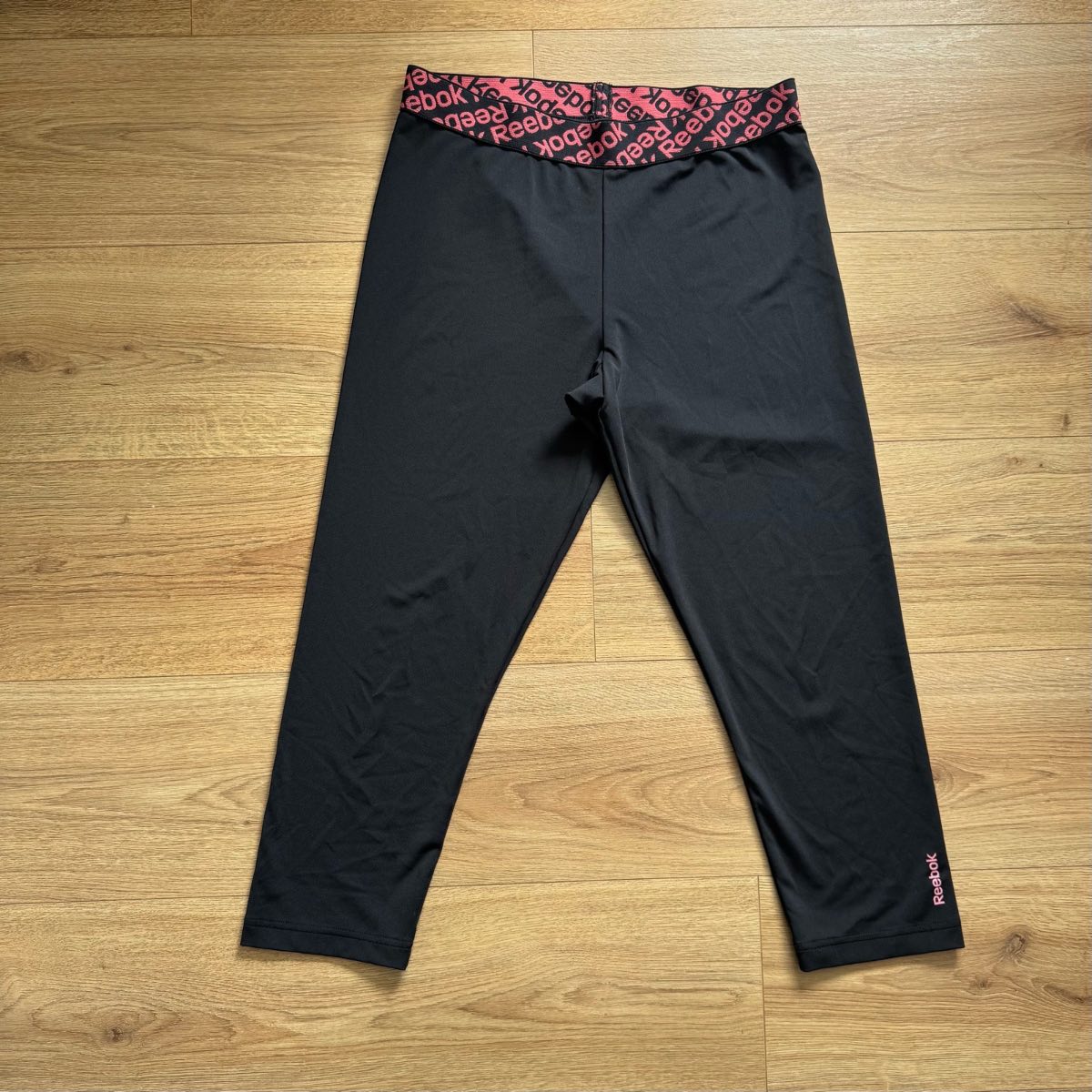 Reebok Workout Ready Black & Pink Cropped Leggings Capris Size L Gym Pilates Running