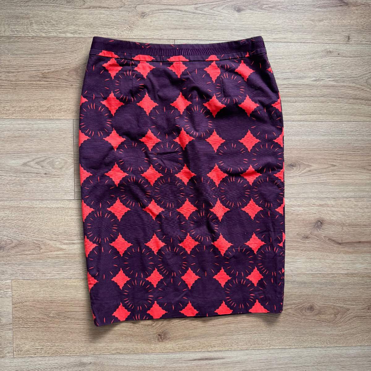 Boden Cotton Pencil Skirt - Vibrant Purple & Red Geometric Pattern