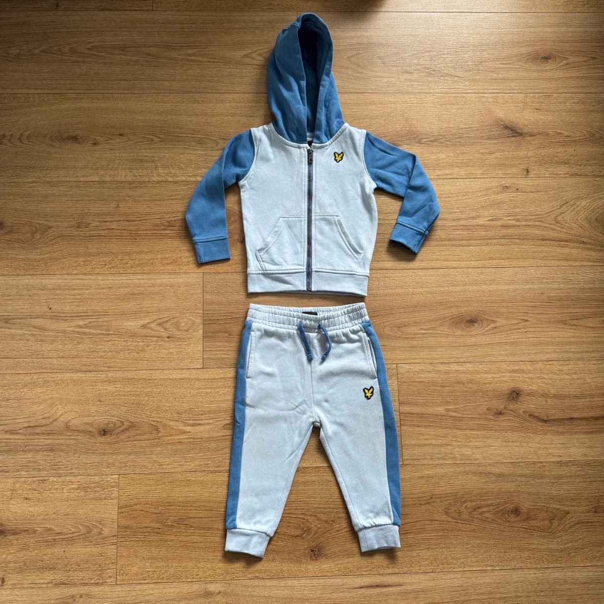 Lyle & Scott Junior Toddler Light Blue 2-Piece Tracksuit Hoodie & Joggers Set 12-18 Months
