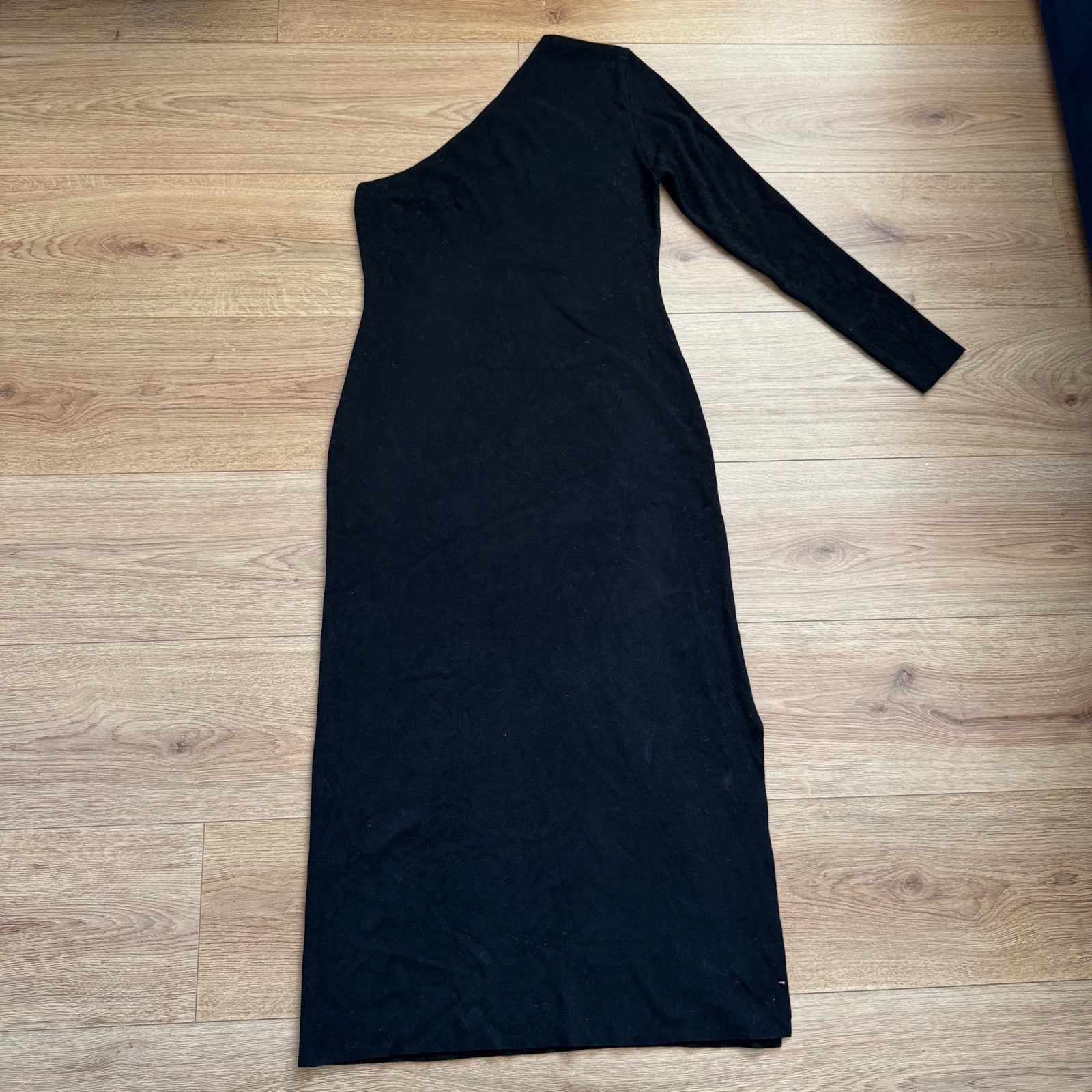 Sleek Black New Look One-Shoulder Midi Dress – Size UK 16