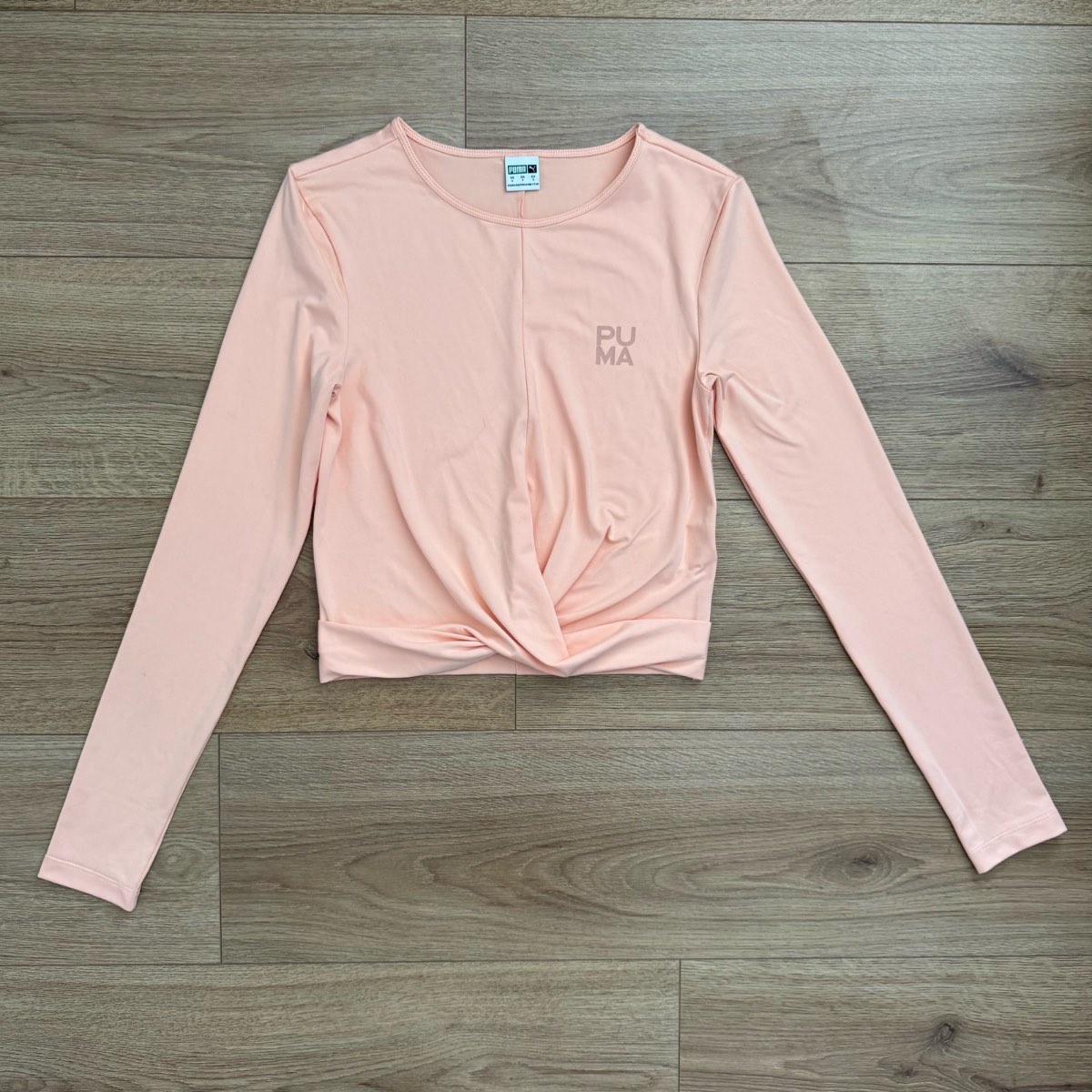 Puma Long-Sleeve Pastel Peach Twist-Front Cropped Top Size S Activewear Gym Yoga Pilates