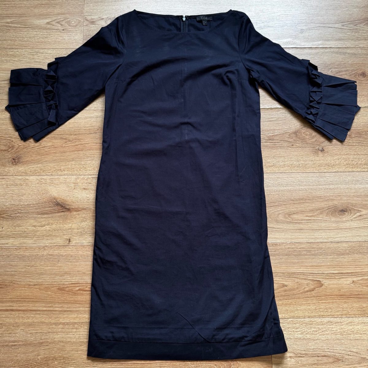 COS Navy Cotton Dress with Pleated Statement Ruffled Sleeves Size 8 Scandi Smart Minimalist
